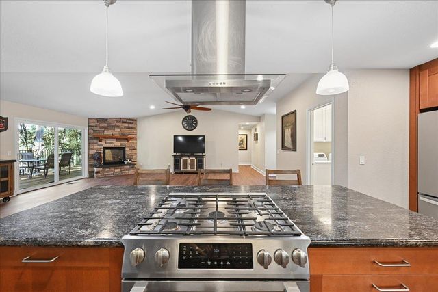19179 Swallow Way, Penn Valley, CA 95946