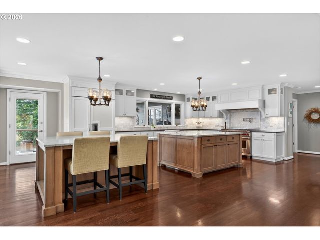 1414 COUNTRY COMMONS, Lake Oswego, OR 97034