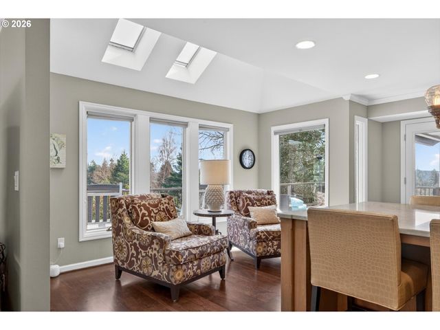 1414 COUNTRY COMMONS, Lake Oswego, OR 97034