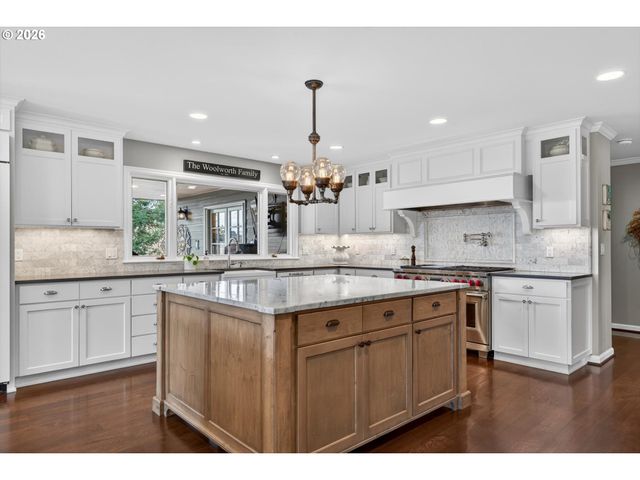 1414 COUNTRY COMMONS, Lake Oswego, OR 97034