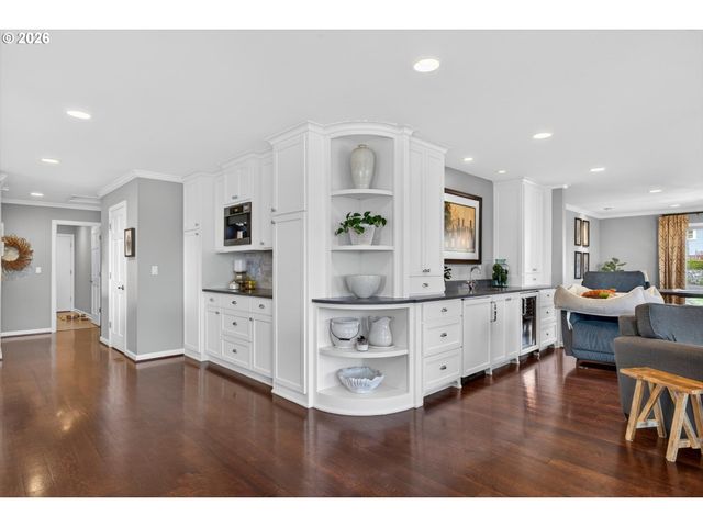 1414 COUNTRY COMMONS, Lake Oswego, OR 97034