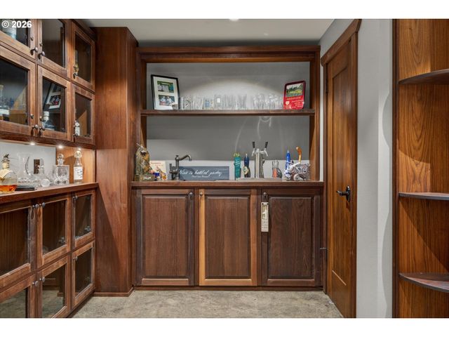 1414 COUNTRY COMMONS, Lake Oswego, OR 97034