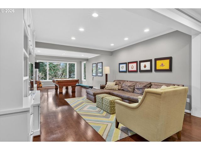 1414 COUNTRY COMMONS, Lake Oswego, OR 97034