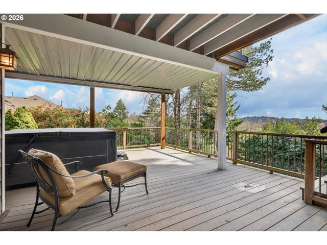 1414 COUNTRY COMMONS, Lake Oswego, OR 97034