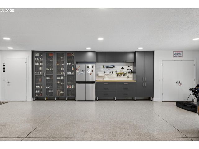 1414 COUNTRY COMMONS, Lake Oswego, OR 97034