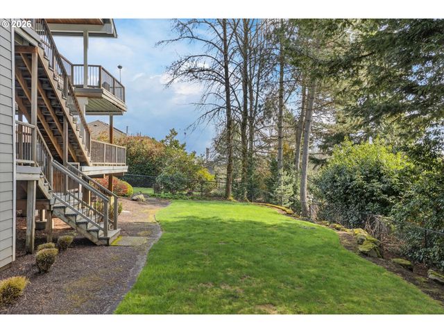 1414 COUNTRY COMMONS, Lake Oswego, OR 97034