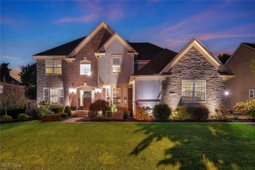 14236 Calderdale Lane, Strongsville, OH 44136