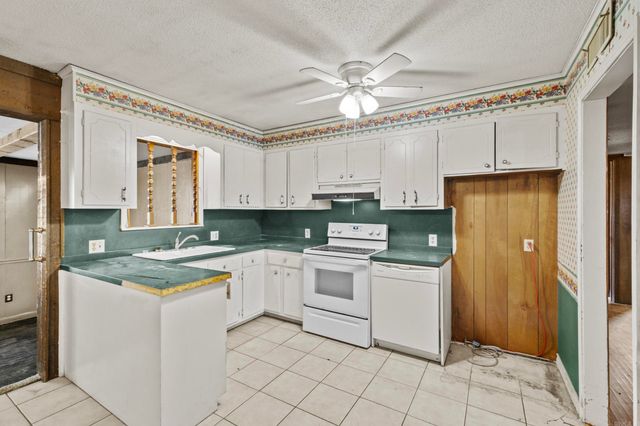 212 Chrisp Avenue, Searcy, AR 72143