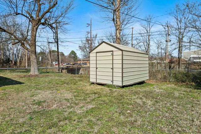 212 Chrisp Avenue, Searcy, AR 72143