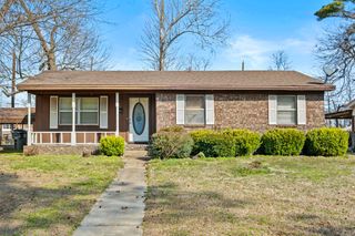 212 Chrisp Avenue, Searcy, AR 72143
