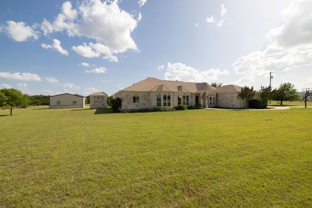 687 Silver Creek DR, Leander, TX 78641