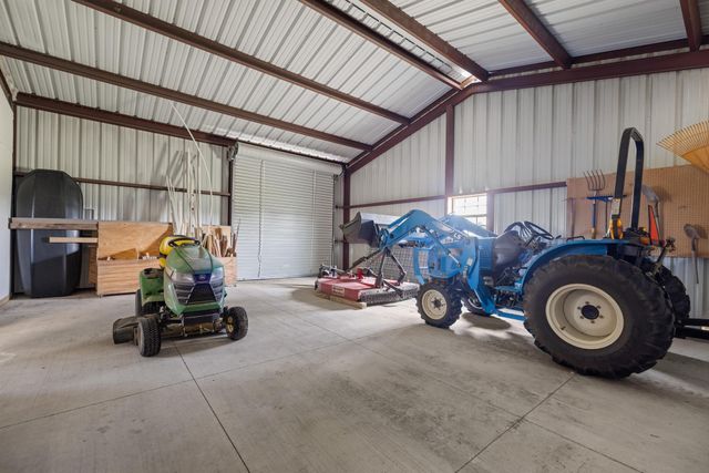 687 Silver Creek DR, Leander, TX 78641