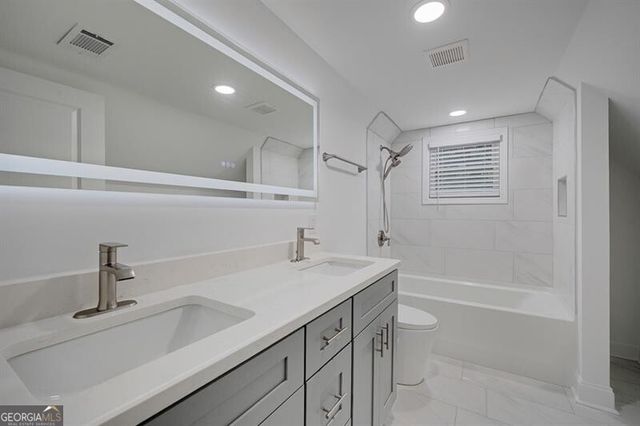 593 Lynnhaven Drive SW, Atlanta, GA 30310