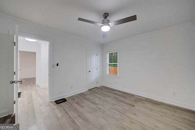 593 Lynnhaven Drive SW, Atlanta, GA 30310