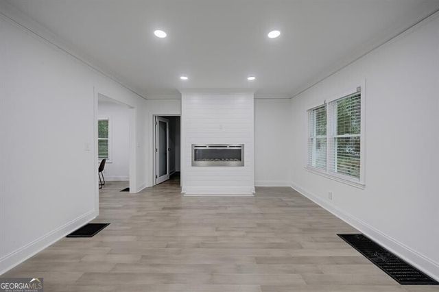 593 Lynnhaven Drive SW, Atlanta, GA 30310