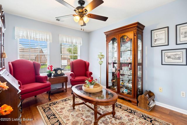 4416 Southbridge Ct, Louisville, KY 40272