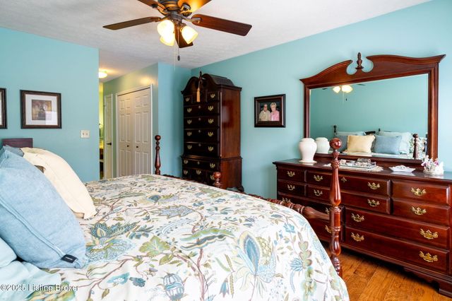 4416 Southbridge Ct, Louisville, KY 40272