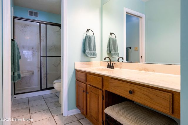 4416 Southbridge Ct, Louisville, KY 40272