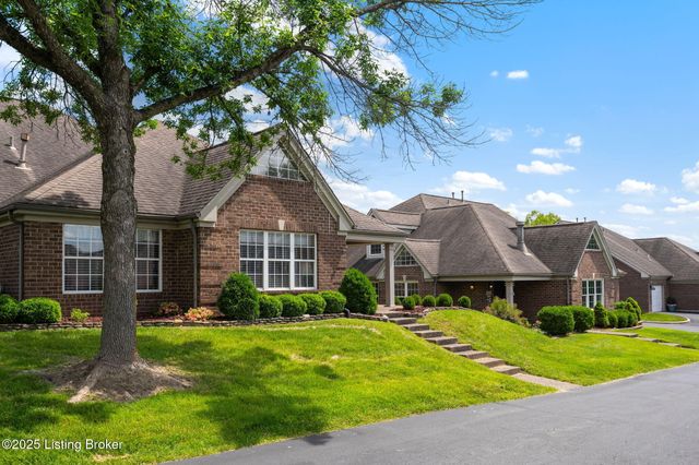 4416 Southbridge Ct, Louisville, KY 40272