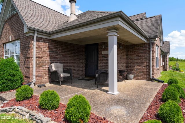 4416 Southbridge Ct, Louisville, KY 40272