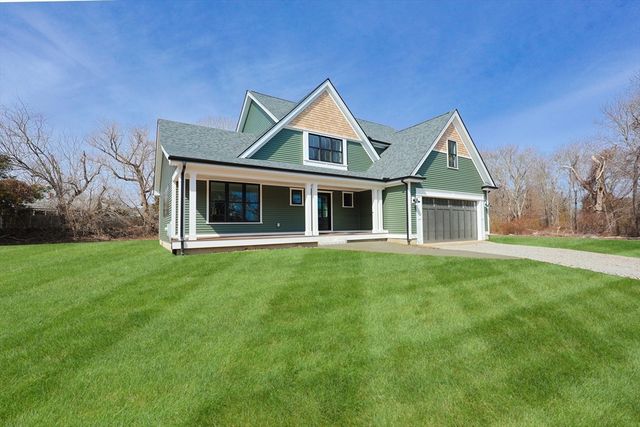 723 Wilbur Ave, Swansea, MA 02777