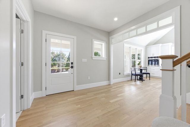 723 Wilbur Ave, Swansea, MA 02777