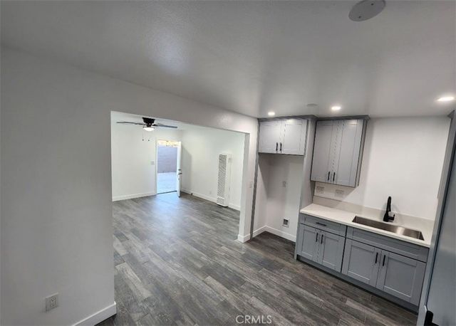 714 W 95th, Los Angeles, CA 90044