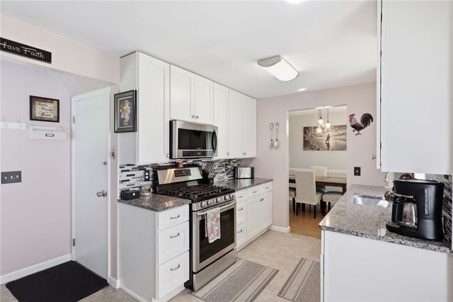 234 Ripplewood Drive, Greece, NY 14616