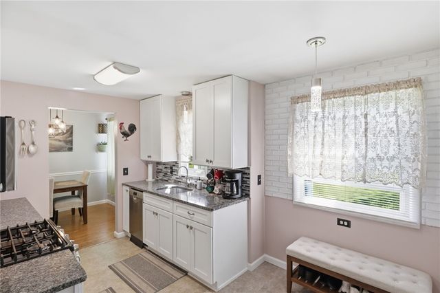 234 Ripplewood Drive, Greece, NY 14616