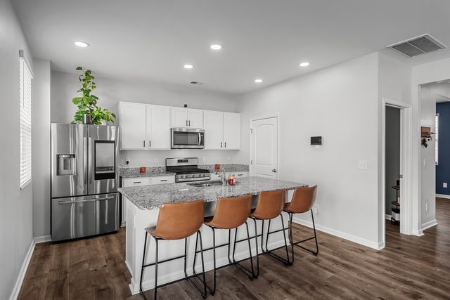 317 Redhead Ln, Lebanon, TN 37090