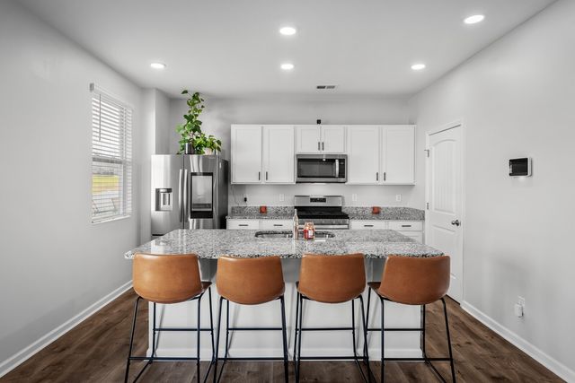 317 Redhead Ln, Lebanon, TN 37090