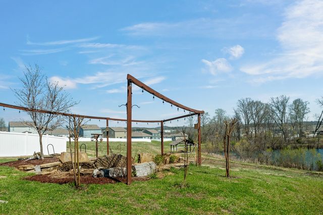 317 Redhead Ln, Lebanon, TN 37090