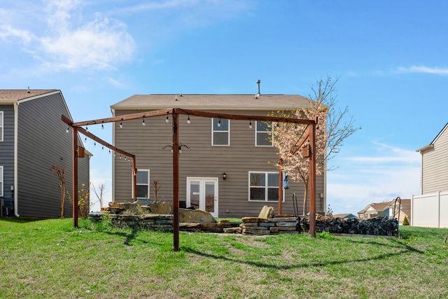 317 Redhead Ln, Lebanon, TN 37090