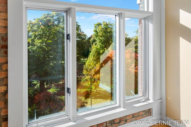 17 W 10th Street 420, Holland City, MI 49423