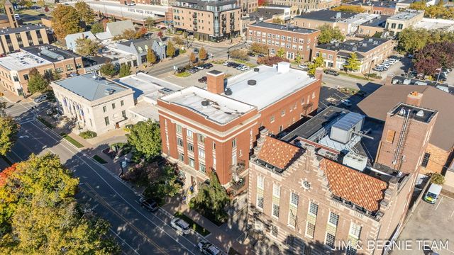 17 W 10th Street 420, Holland City, MI 49423