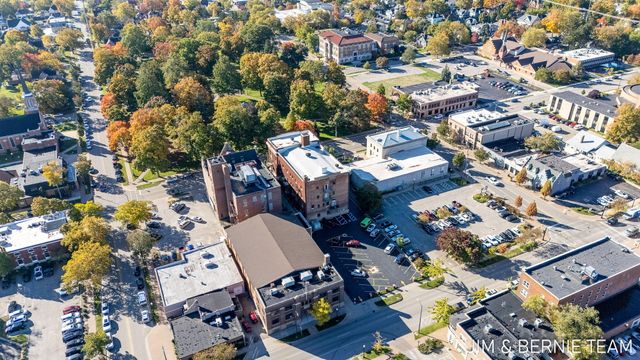 17 W 10th Street 420, Holland City, MI 49423