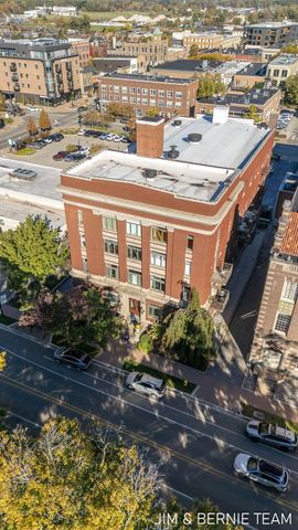 17 W 10th Street 420, Holland City, MI 49423