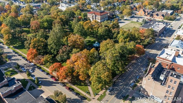 17 W 10th Street 420, Holland City, MI 49423