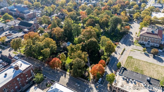 17 W 10th Street 420, Holland City, MI 49423