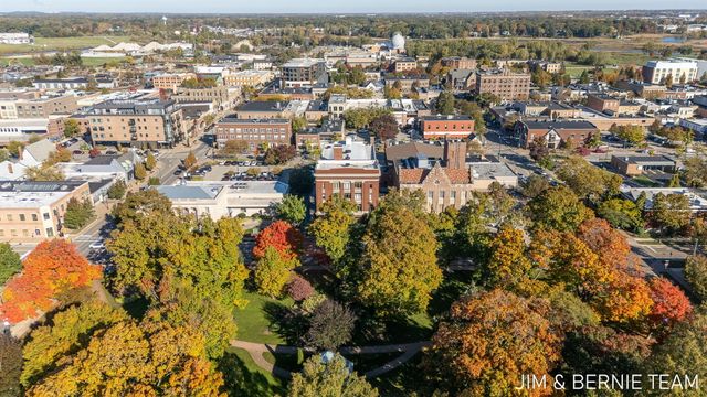 17 W 10th Street 420, Holland City, MI 49423