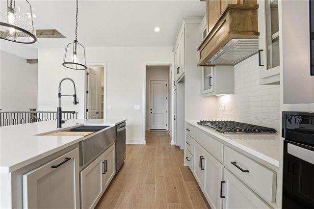 2717 SW 12th Street, Lee's Summit, MO 64081