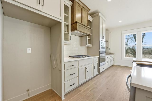 2717 SW 12th Street, Lee's Summit, MO 64081