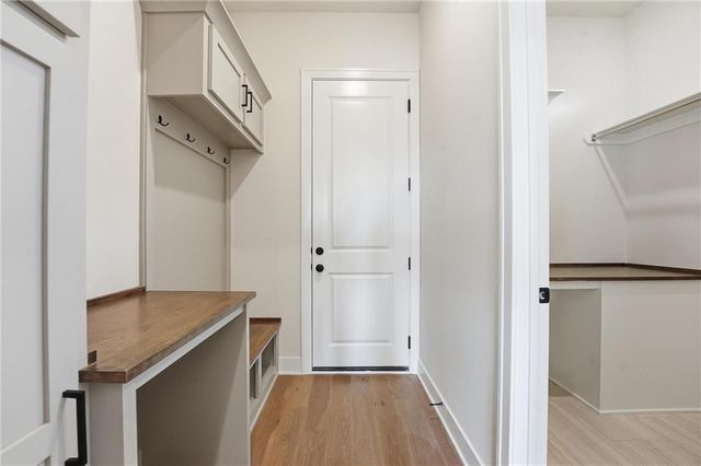 2717 SW 12th Street, Lee's Summit, MO 64081