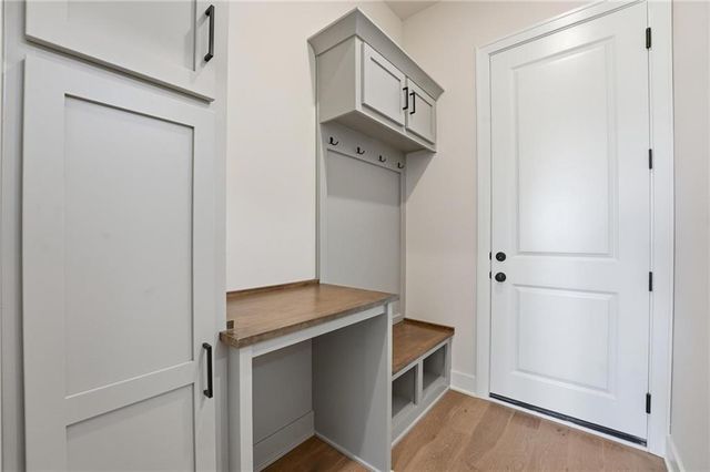 2717 SW 12th Street, Lee's Summit, MO 64081