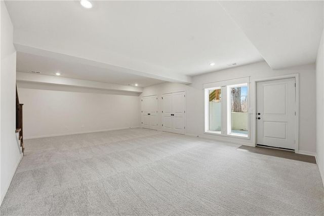 2717 SW 12th Street, Lee's Summit, MO 64081