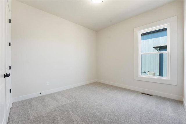 2717 SW 12th Street, Lee's Summit, MO 64081