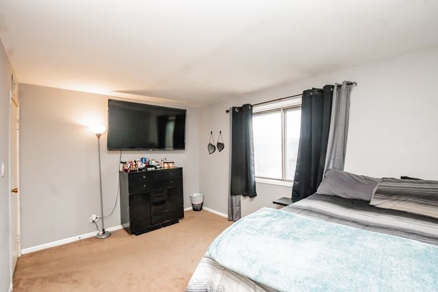 4917 W 109th Street 301, Oak Lawn, IL 60453