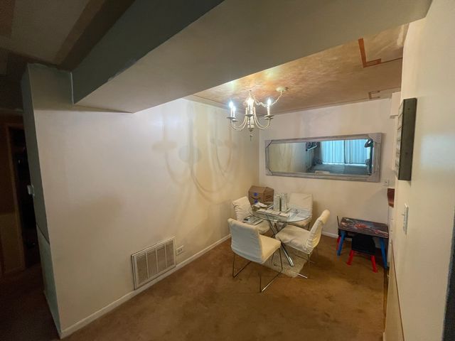4917 W 109th Street 301, Oak Lawn, IL 60453