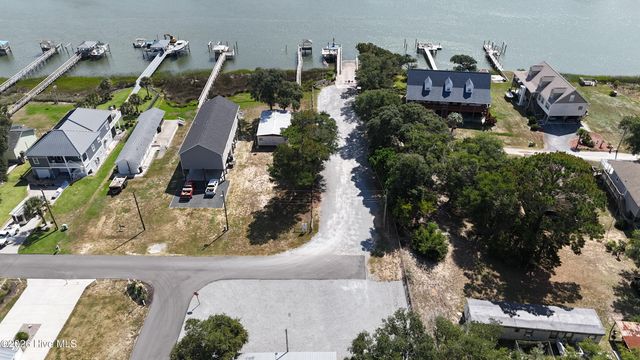 2804 Eleanor Street SW, Supply, NC 28462