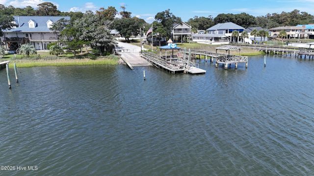 2804 Eleanor Street SW, Supply, NC 28462